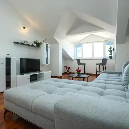 Karlo Apartment Mrljane